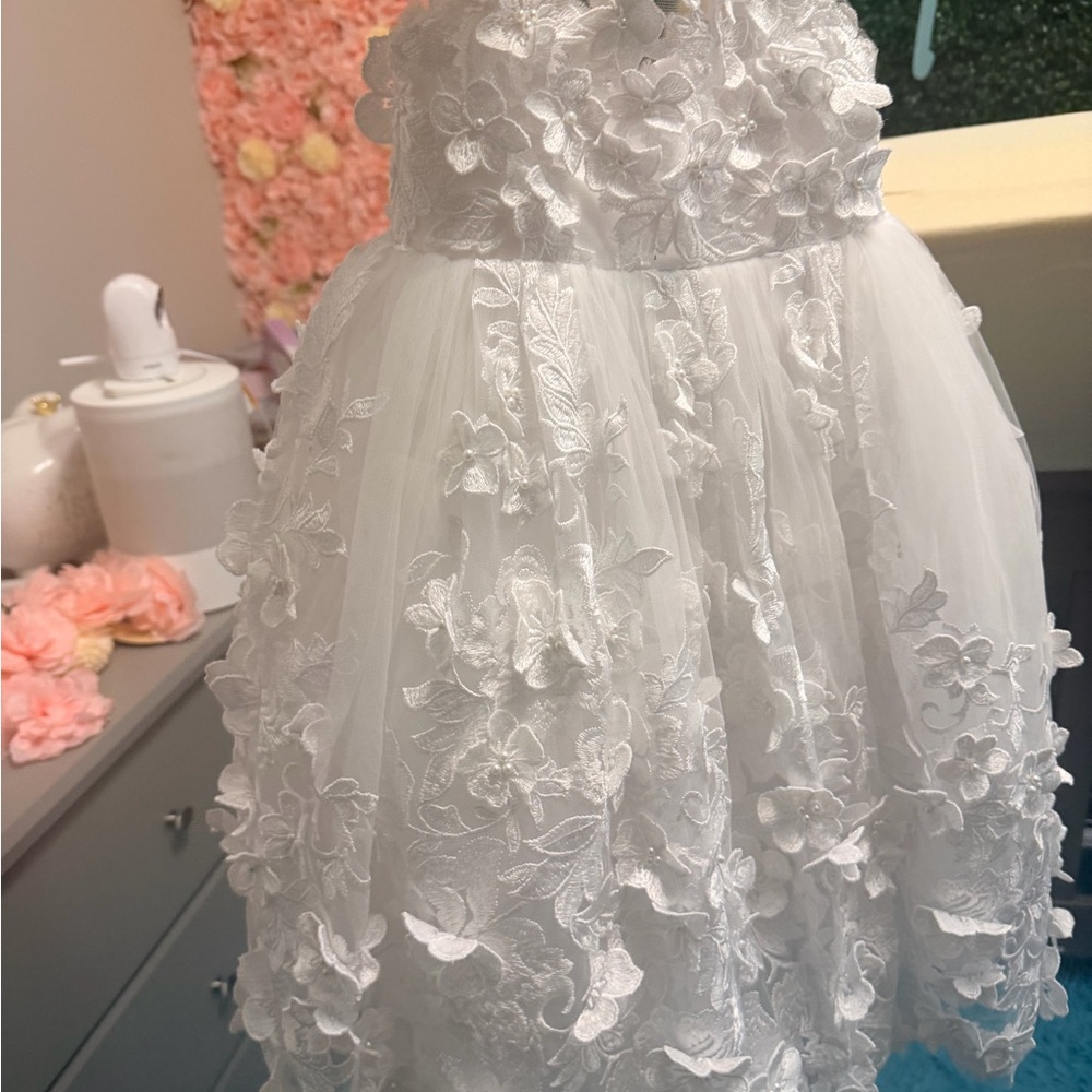 Elegant White Floral Lace Dress for Flower Girl